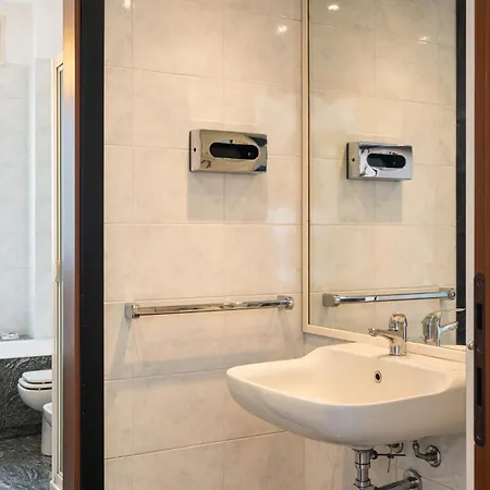 아파트 Fantastic Two Bedroom Zara 5th Fl- Mirable Pm 밀라노