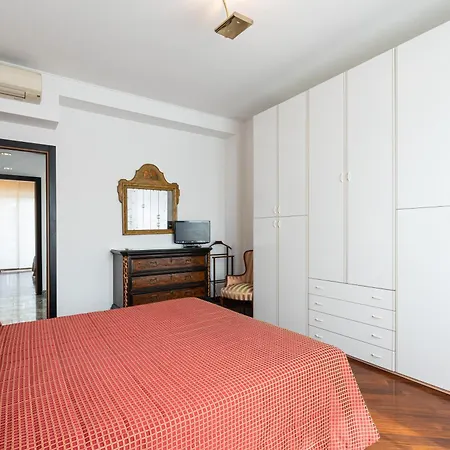 Lägenhet Fantastic Two Bedroom Zara 5th Fl- Mirable Pm Milano