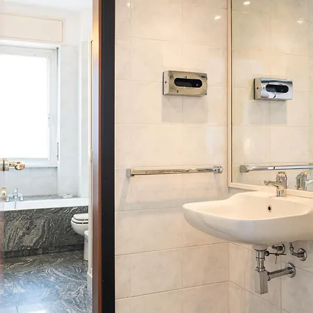 Fantastic Two Bedroom Zara 5th Fl- Mirable Pm Lägenhet Milano